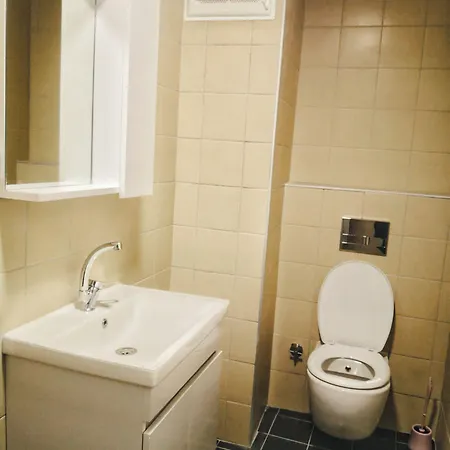 Gafa Garden & - Great Location Hostel Istanbul