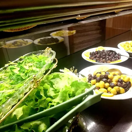 Gafa Garden & - Great Location Hostal