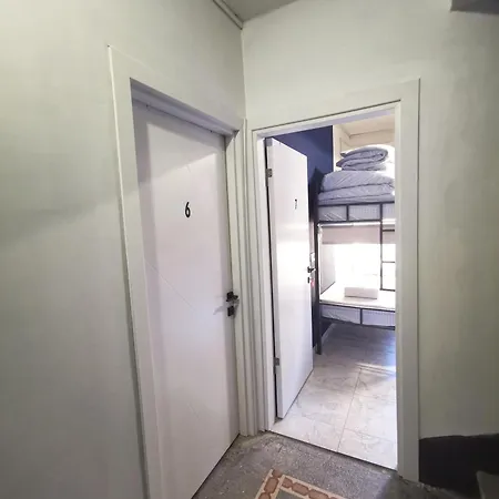 Hostal Gafa Garden & - Great Location *