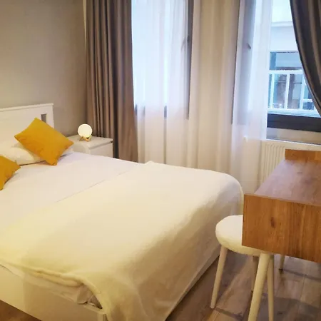 Gafa Garden & - Great Location Hostel Istanbul